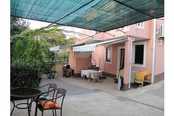 Croatie Privát Punat, Extérieur
